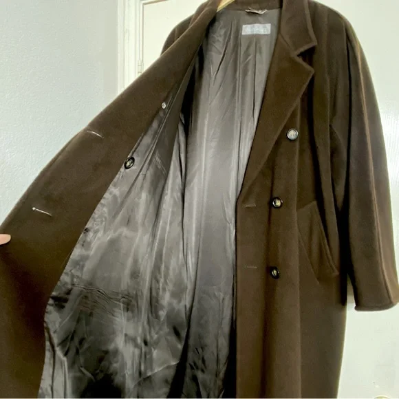 MaxMara • Pure Wool Long Trench • Italy